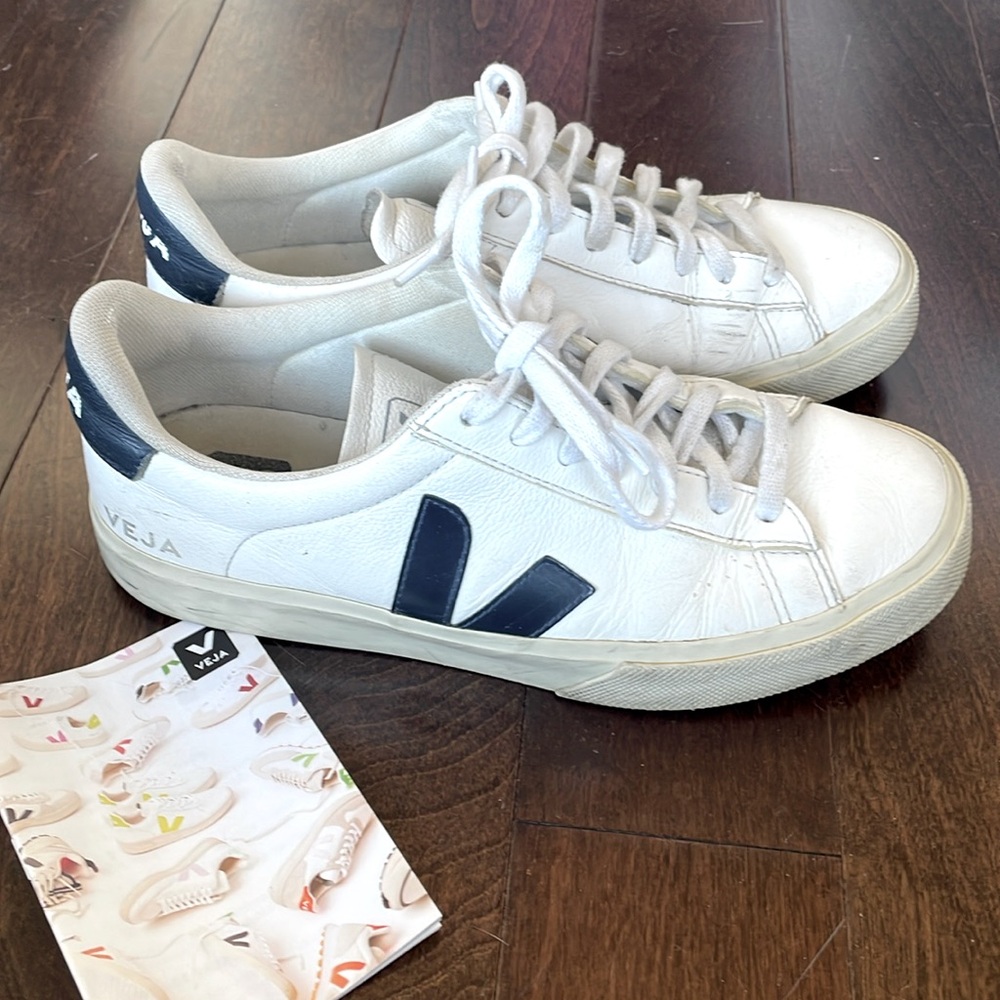Veja Women’s White and navy blue Sneakers size 9US